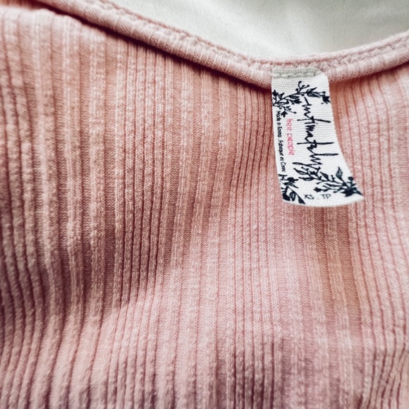 Free People Long Sleeve Pink Ribbed Bodysuit - Size XS - Picture 3 of 3